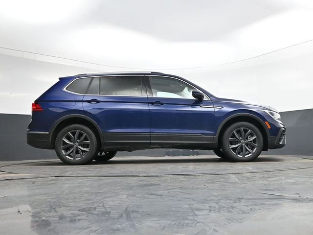 Used 2022 Volkswagen Tiguan SE image 28
