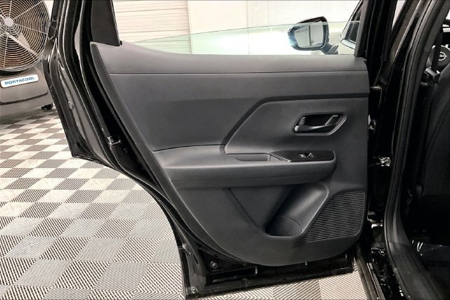 New 2027 Nissan Kicks S FWD image 32