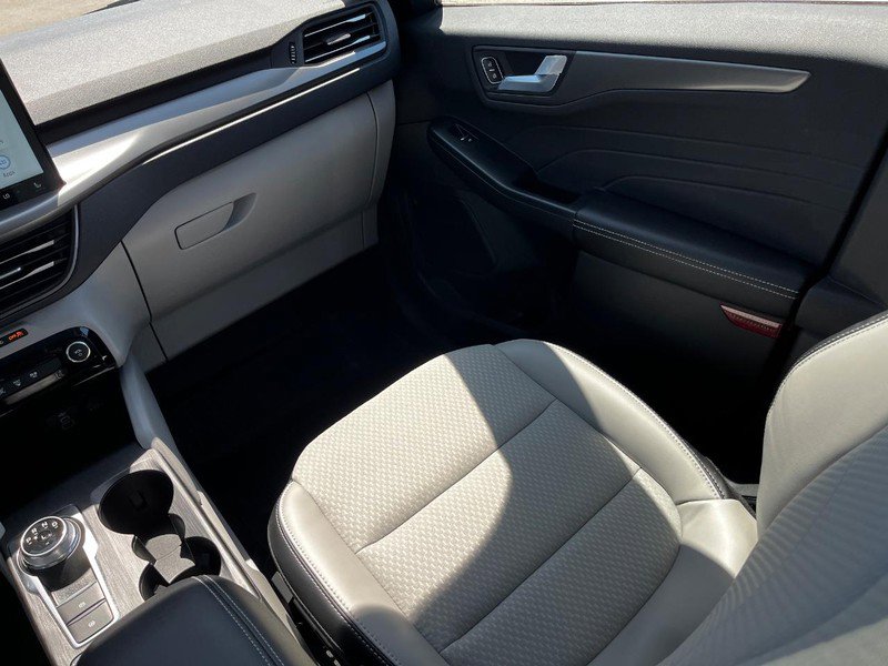 New 2025 Ford Escape SE image 8