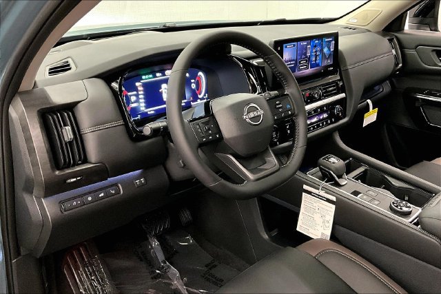 New 2026 Nissan Pathfinder Platinum w/ Lighting Package AWD/4WD image 7