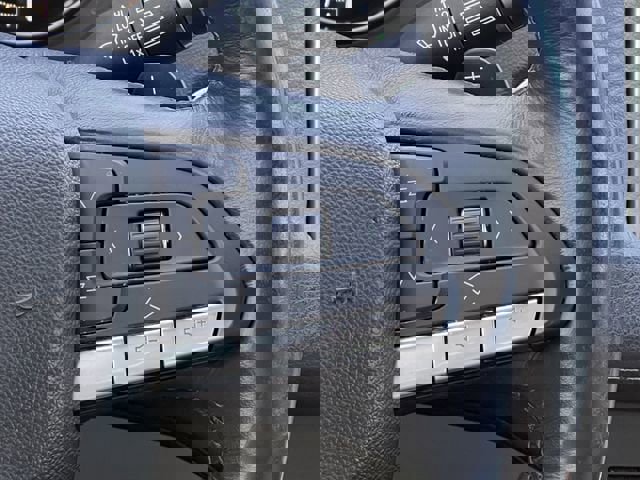 Certified 2021 Cadillac XT4 Luxury w/ Cold Weather Package image 14