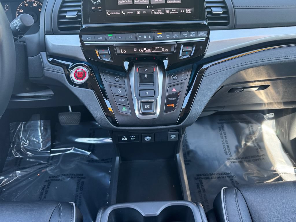 Used 2025 Honda Odyssey Touring image 11