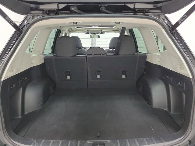 Used 2023 Subaru Forester Premium image 7