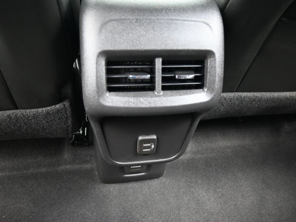 Used 2022 Chevrolet Equinox RS w/ Infotainment Package image 41