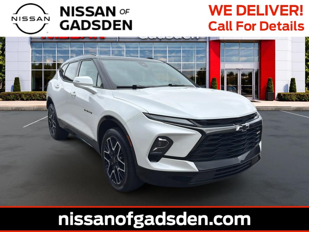 Used 2023 Chevrolet Blazer RS FWD image 1