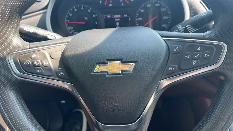 Used 2023 Chevrolet Malibu LT FWD image 21