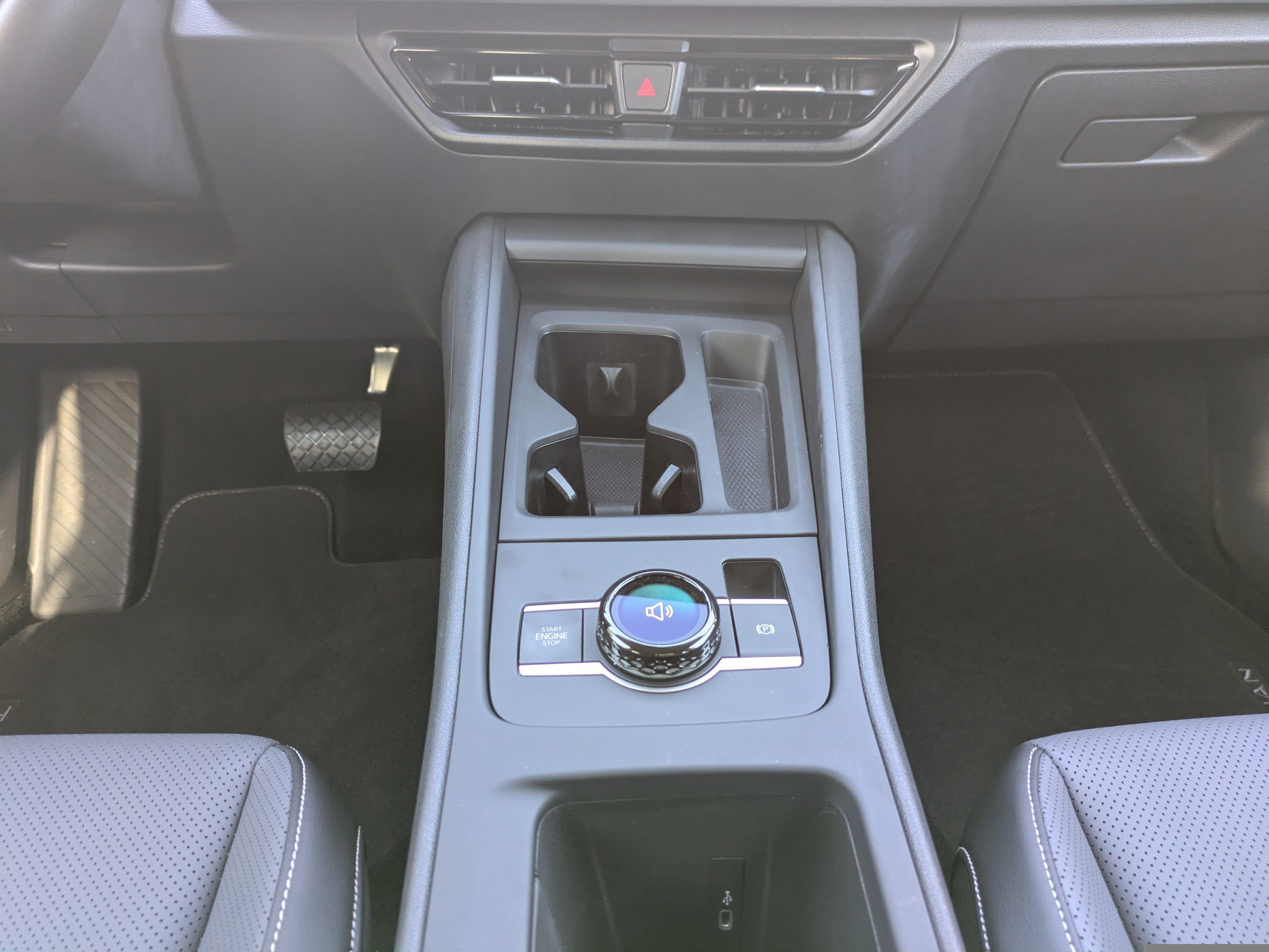 Certified 2025 Volkswagen Tiguan SE FWD image 19