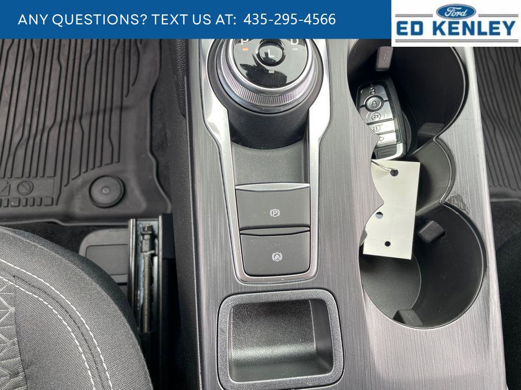 Used 2025 Ford Escape Active w/ Active Premium Tech Pack image 11