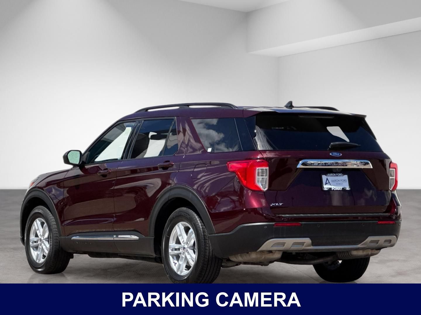 Used 2022 Ford Explorer XLT w/ Equipment Group 202A RWD image 4