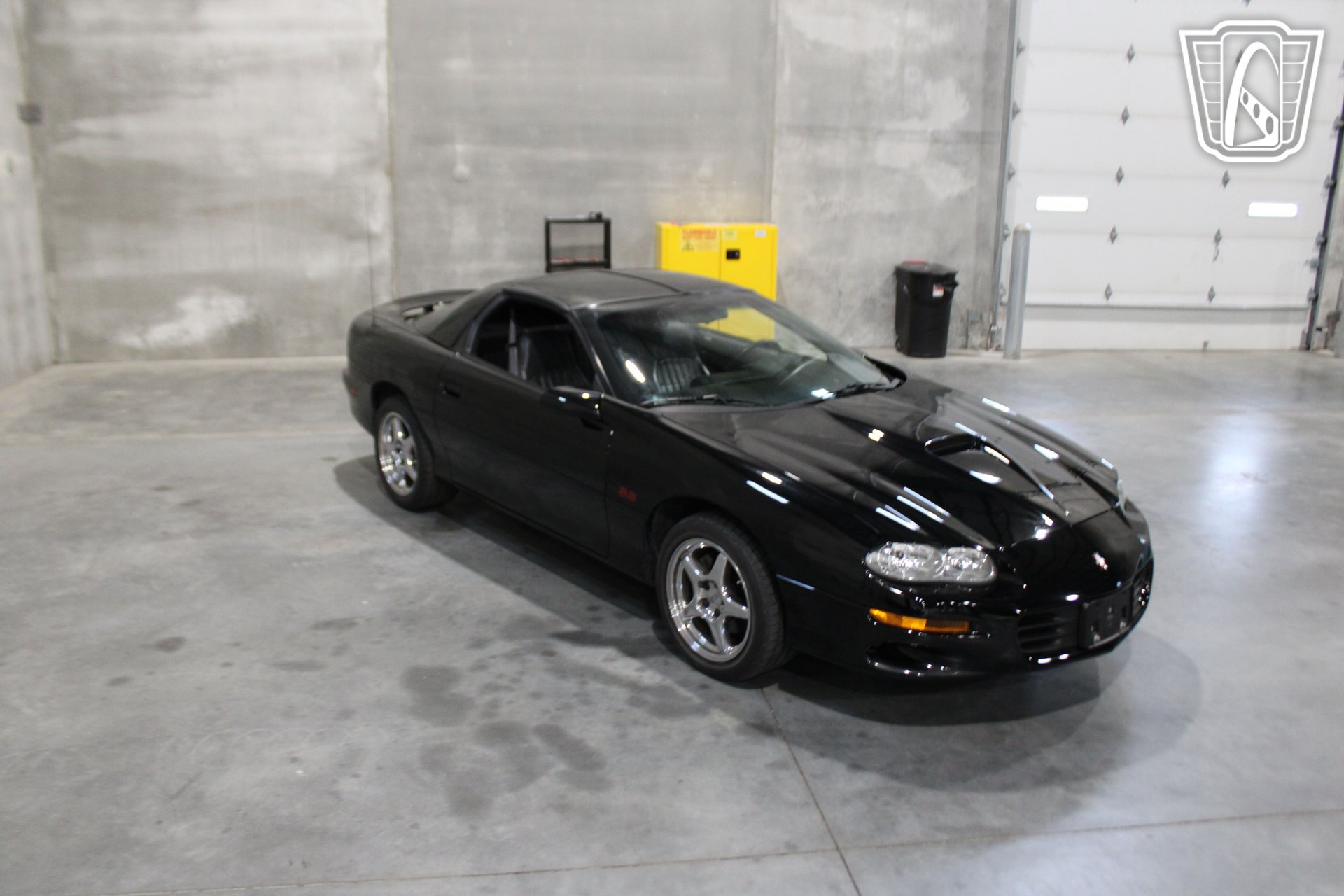Used 2000 Chevrolet Camaro Z28 w/ SS Performance/Appearance Pkg RWD image 16