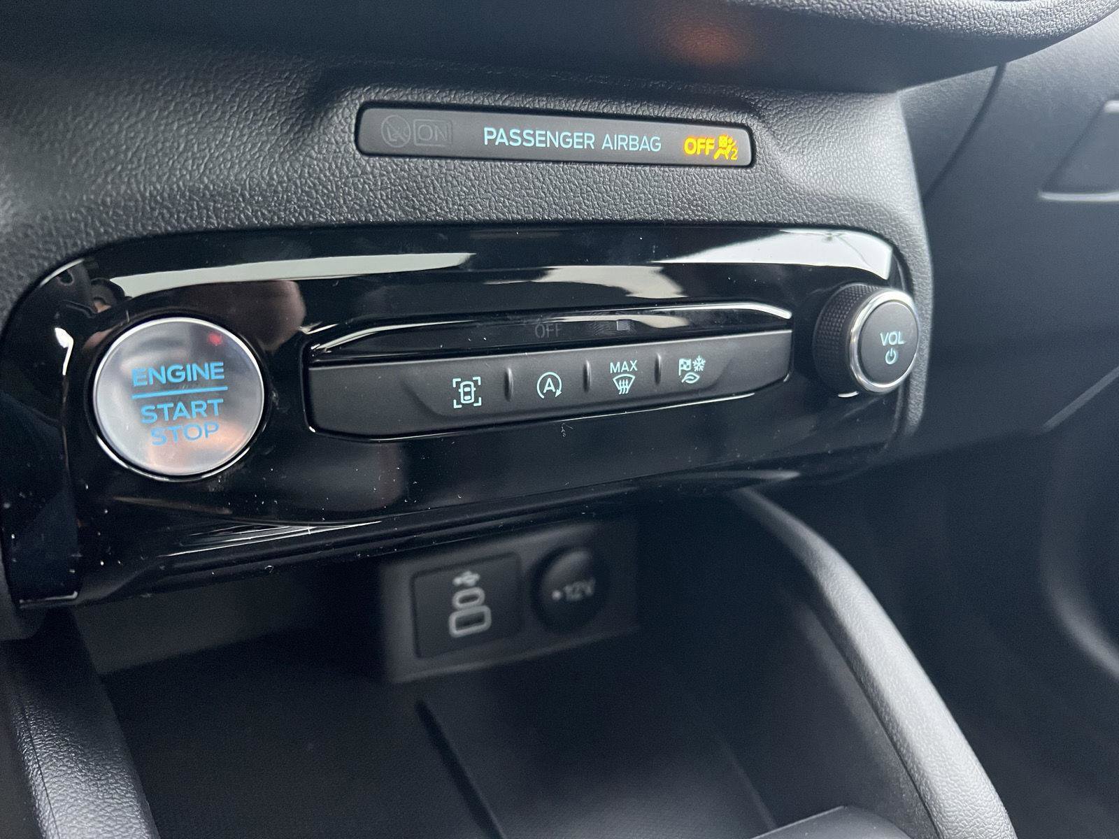 New 2026 Ford Escape ST-Line Select w/ Equipment Group 401A image 31