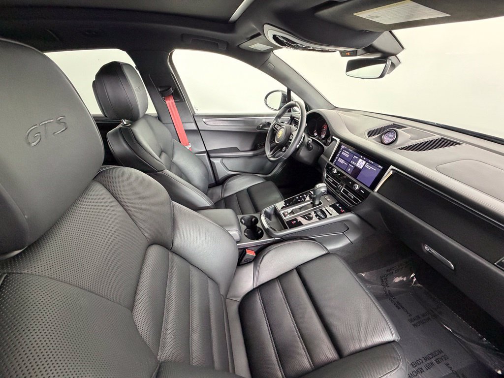 Certified 2023 Porsche Macan GTS AWD/4WD image 43