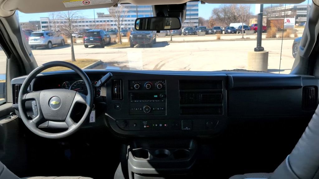 Used 2025 Chevrolet Express 3500 LT w/ LT Preferred Equipment Group image 15