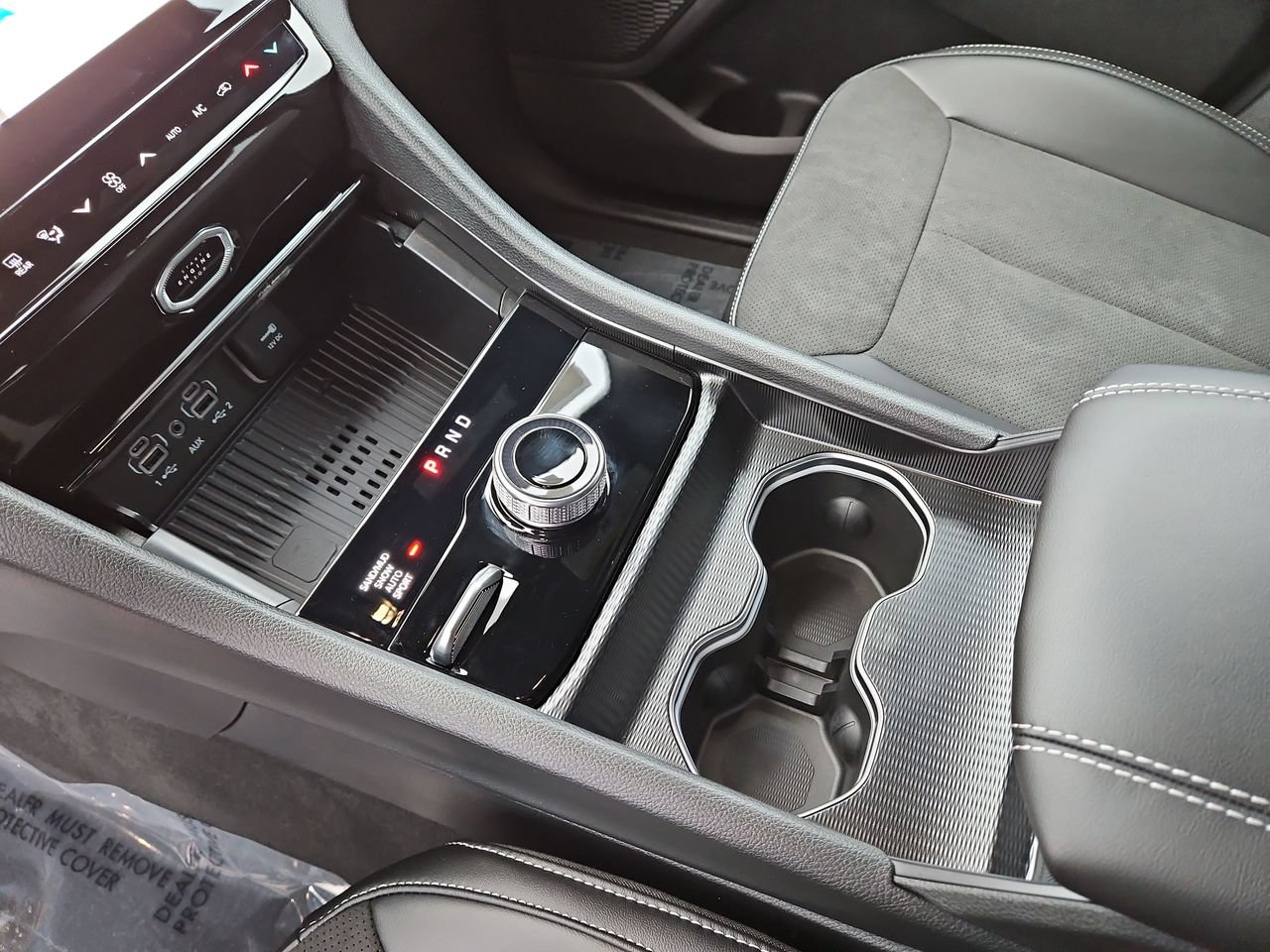 New 2026 Jeep Grand Cherokee Altitude AWD/4WD image 30