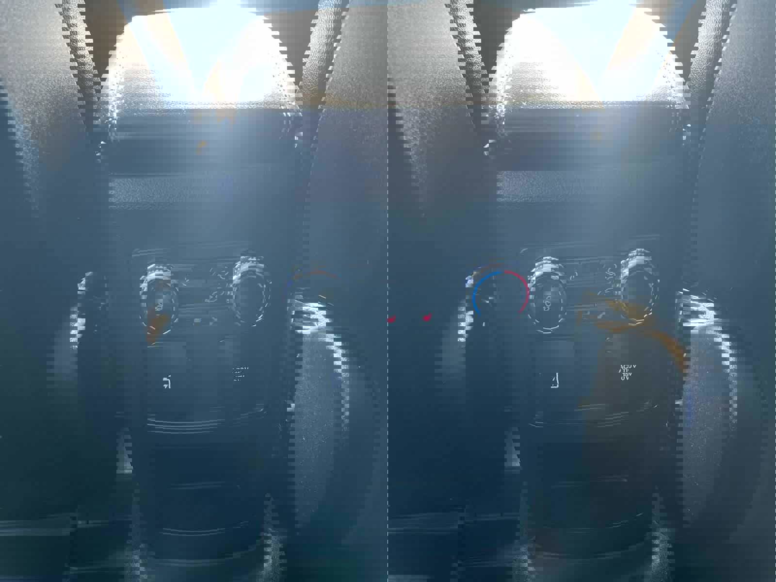 Used 2020 Ford Explorer Limited image 17