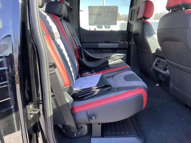 New 2025 Ford F250 Lariat w/ Lariat Ultimate Package image 30