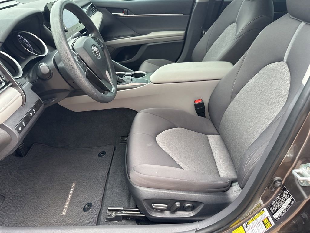 Used 2023 Toyota Camry LE image 14