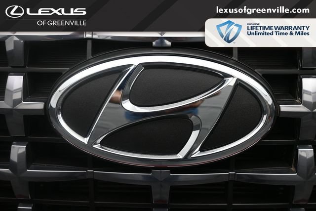 Used 2024 Hyundai Venue Limited FWD image 31