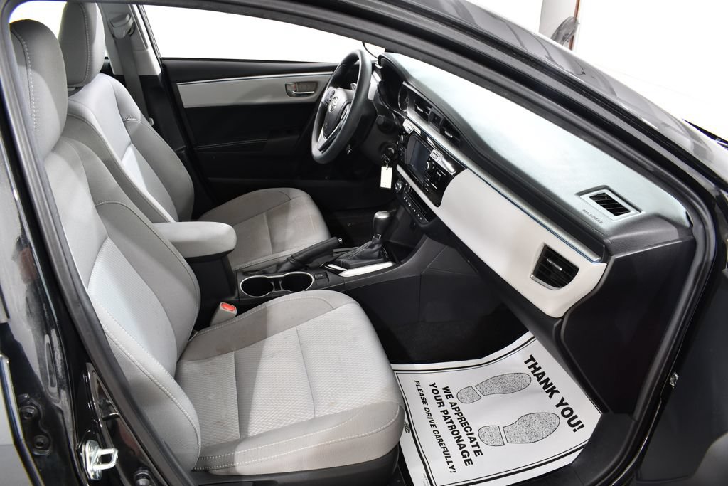 Used 2016 Toyota Corolla LE FWD image 10