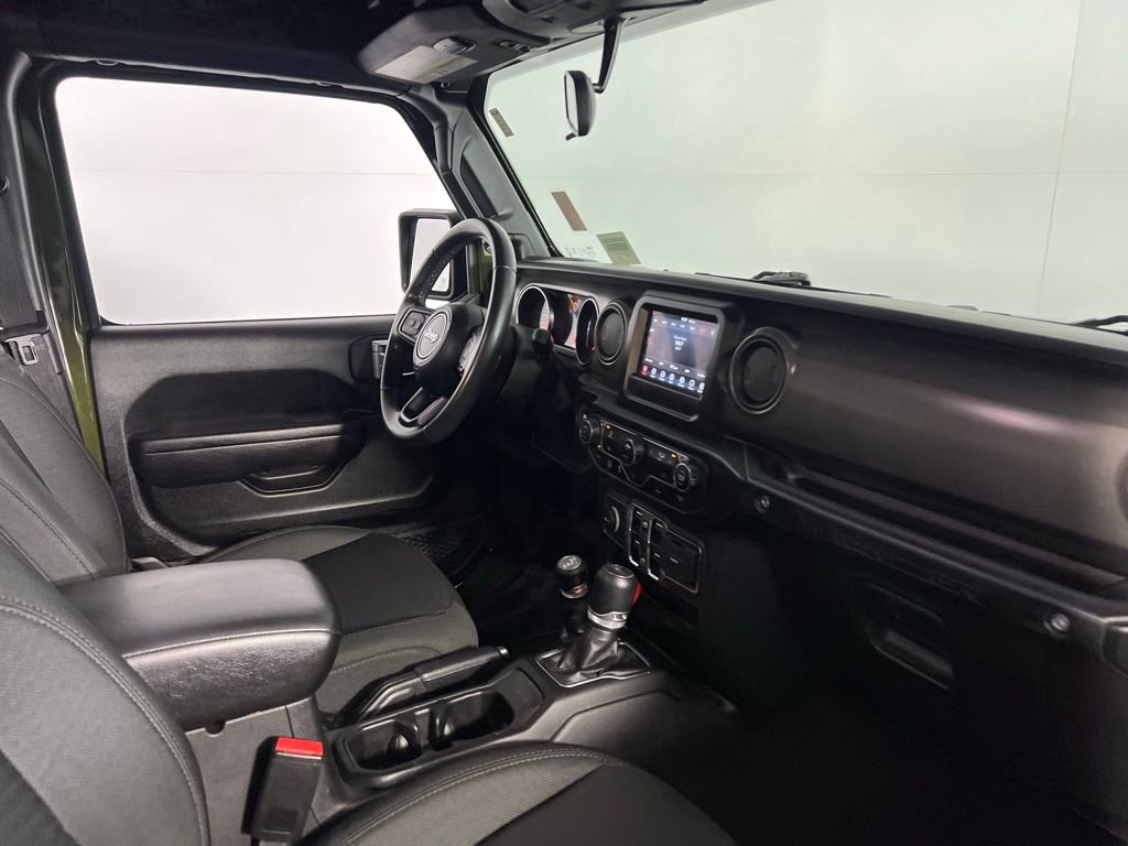 Used 2022 Jeep Wrangler Unlimited Sport image 32