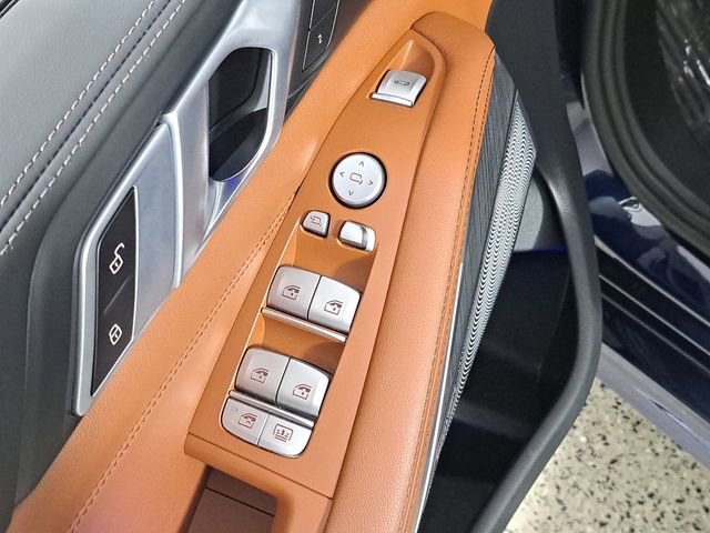 Used 2025 BMW ALPINA XB7 image 26