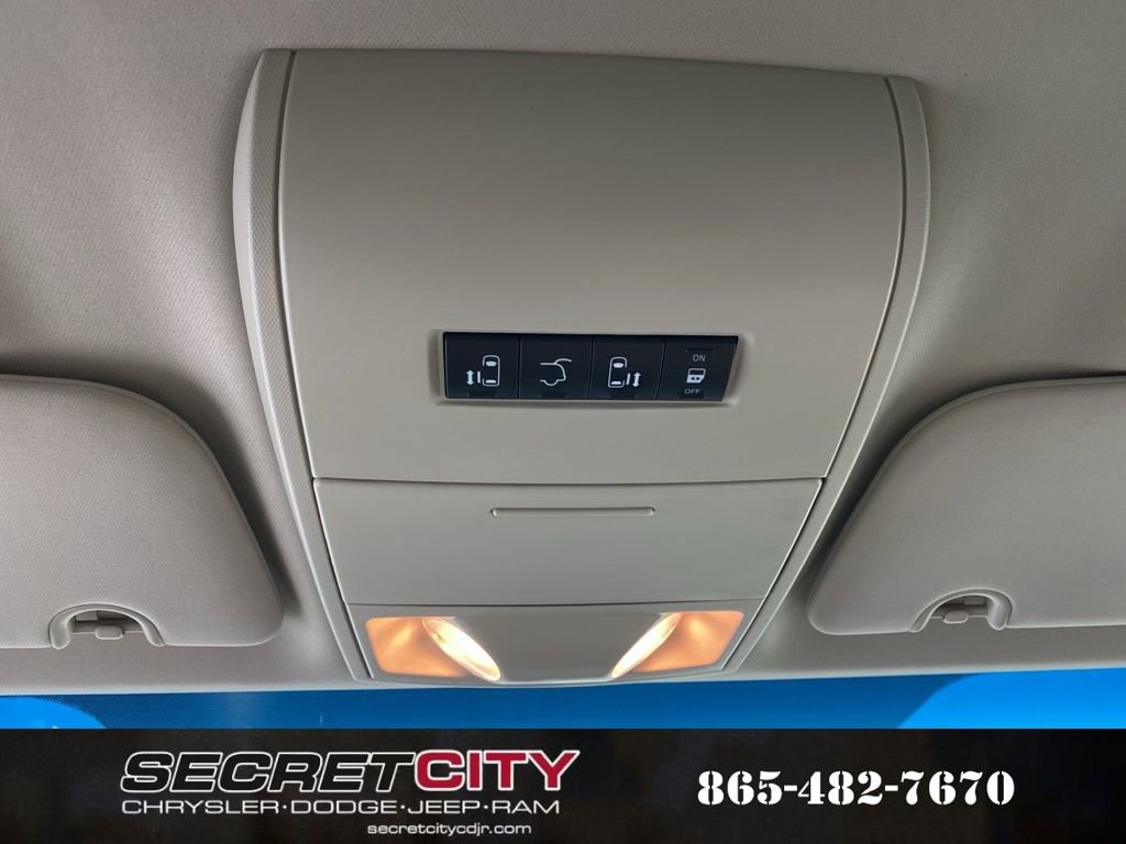 Used 2014 Dodge Grand Caravan SXT image 20