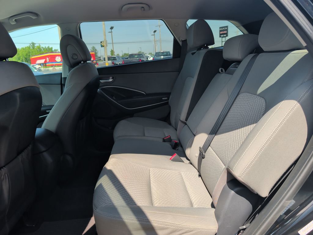 Used 2019 Hyundai Santa Fe XL SE AWD/4WD image 19