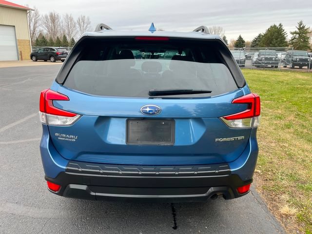 Used 2023 Subaru Forester Premium AWD/4WD image 3
