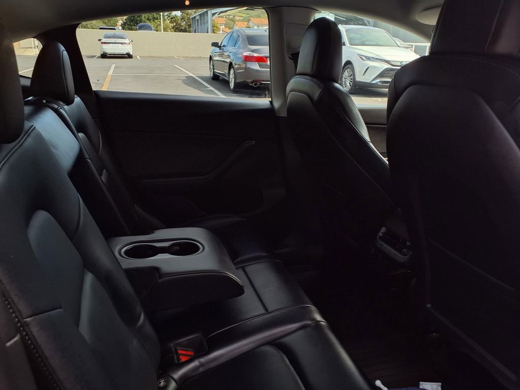 Used 2022 Tesla Model Y Performance image 20