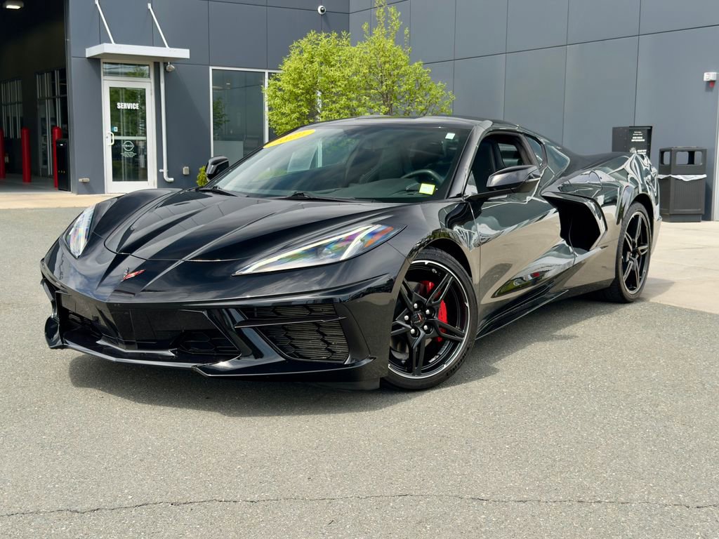 Used 2022 Chevrolet Corvette Stingray Coupe w/ 1LT image 3