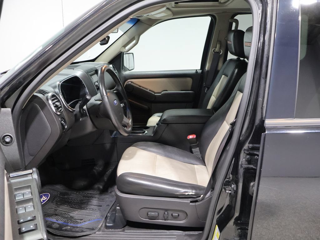 Used 2007 Ford Explorer Sport Trac Limited AWD/4WD image 12