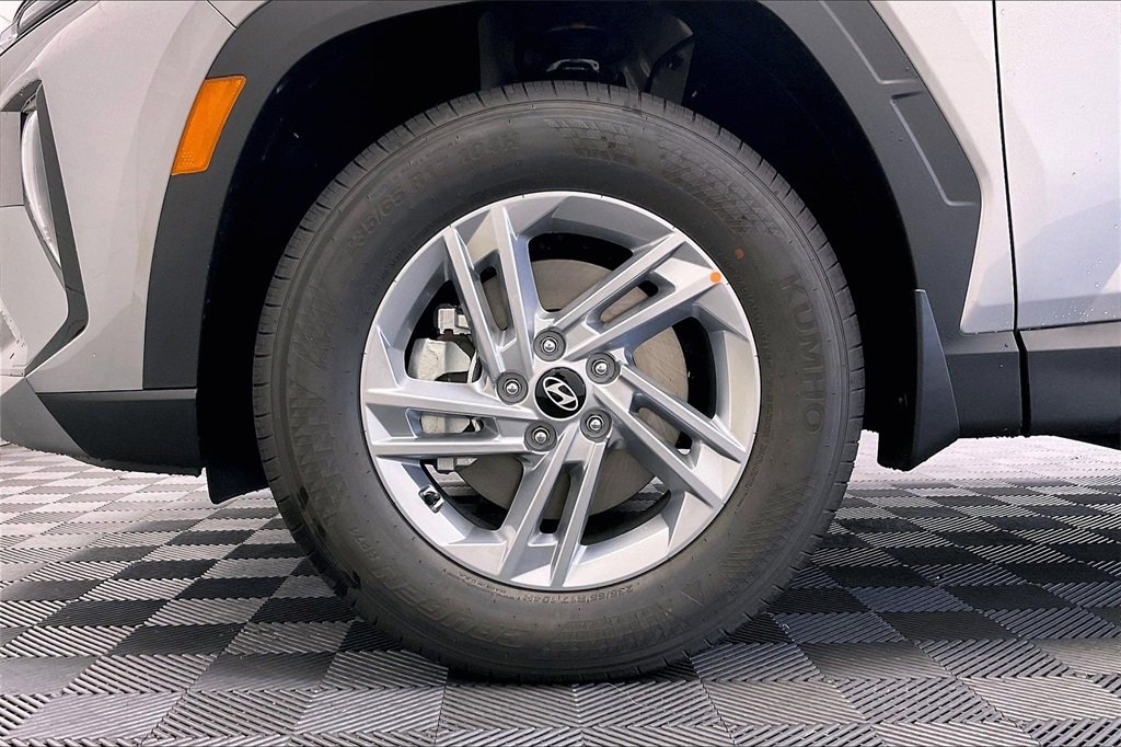 New 2025 Hyundai Tucson SE image 12