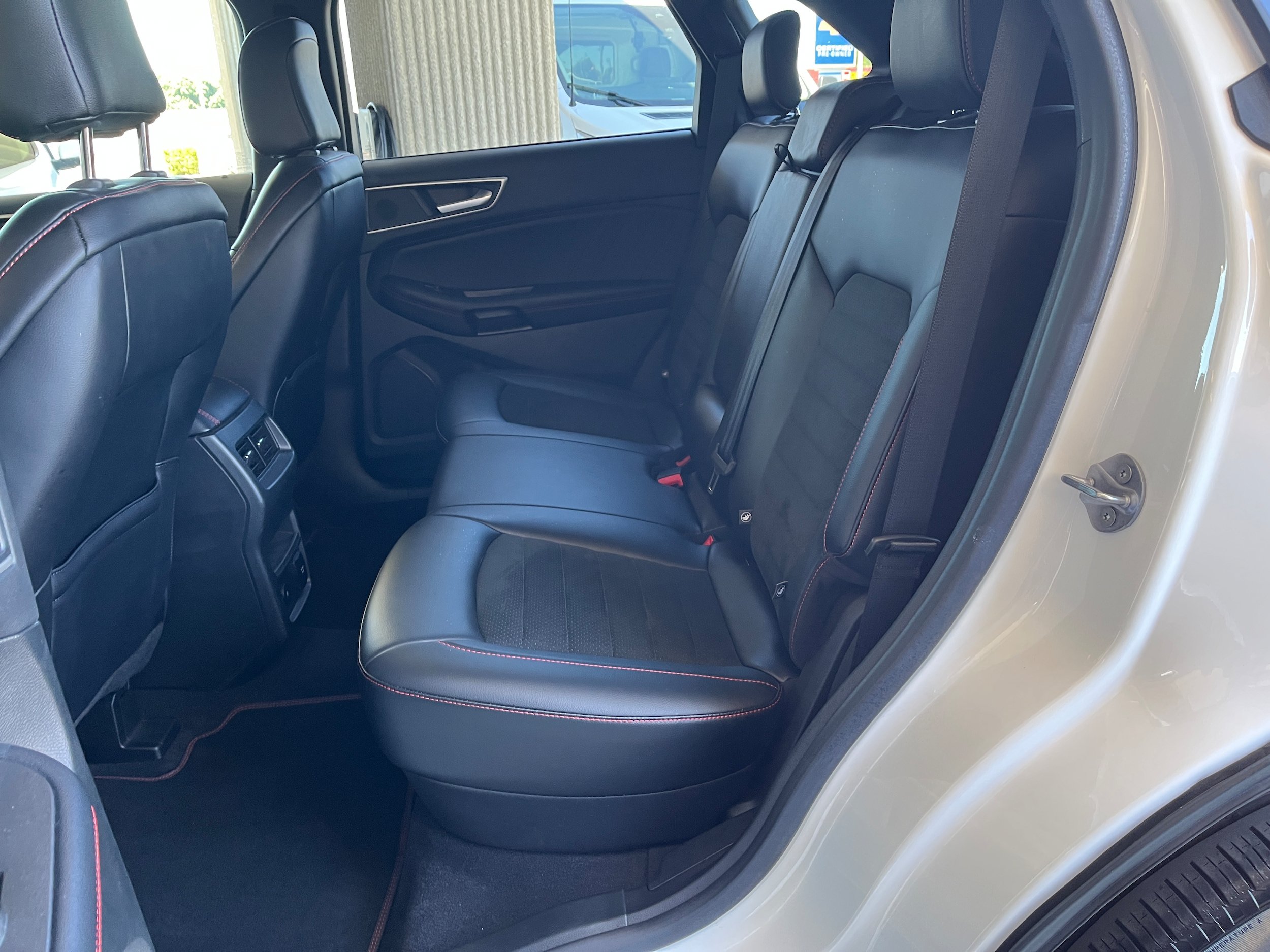 Certified 2023 Ford Edge ST-Line AWD/4WD image 5