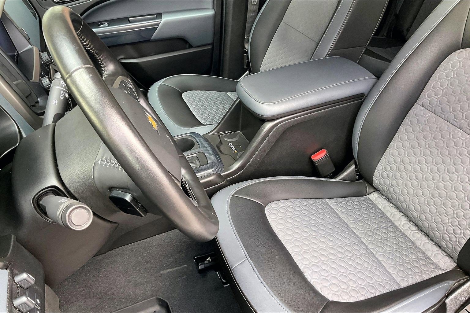 Used 2021 Chevrolet Colorado Z71 w/ Safety Package image 17