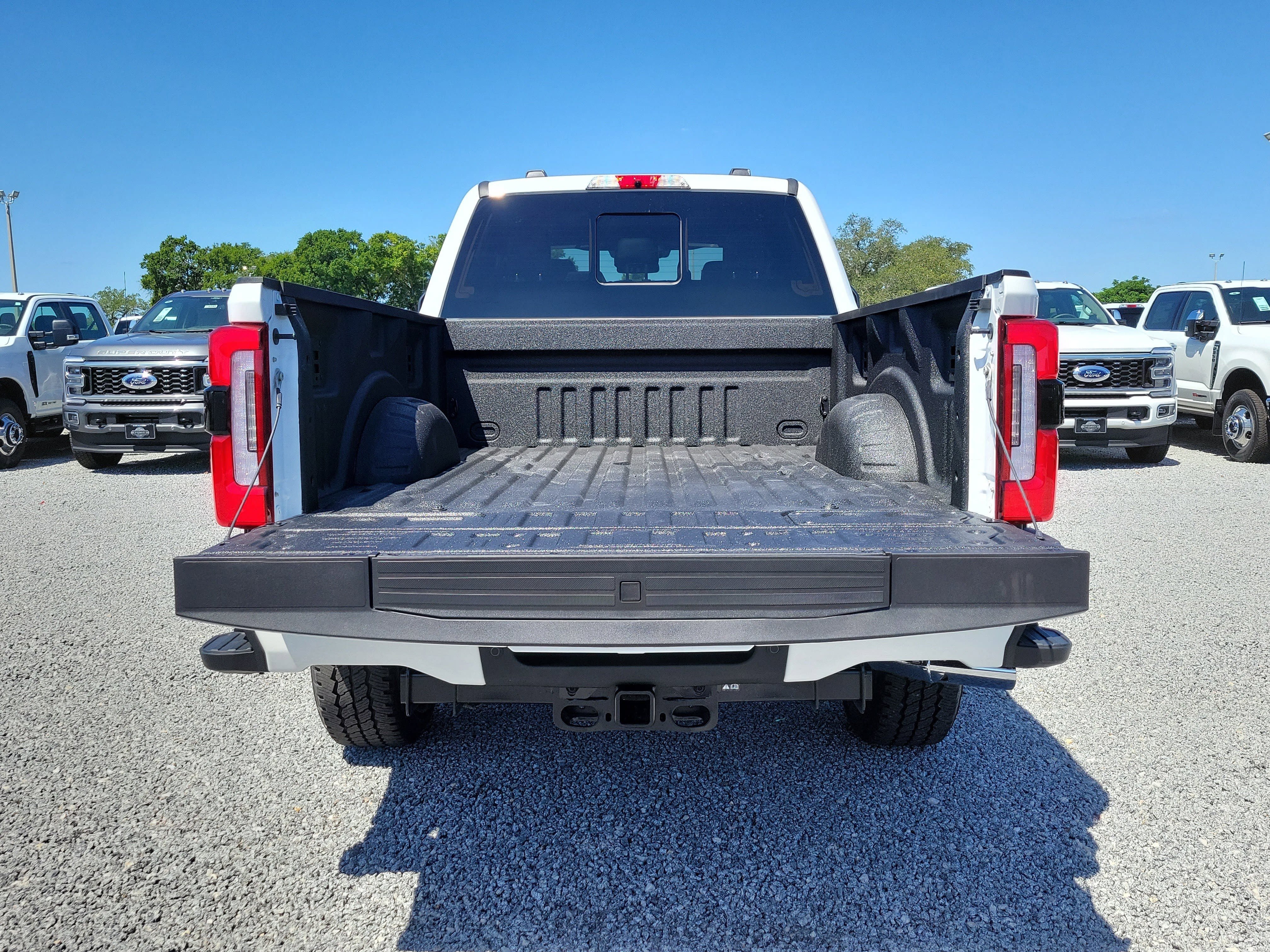 New 2026 Ford F250 Platinum AWD/4WD image 10