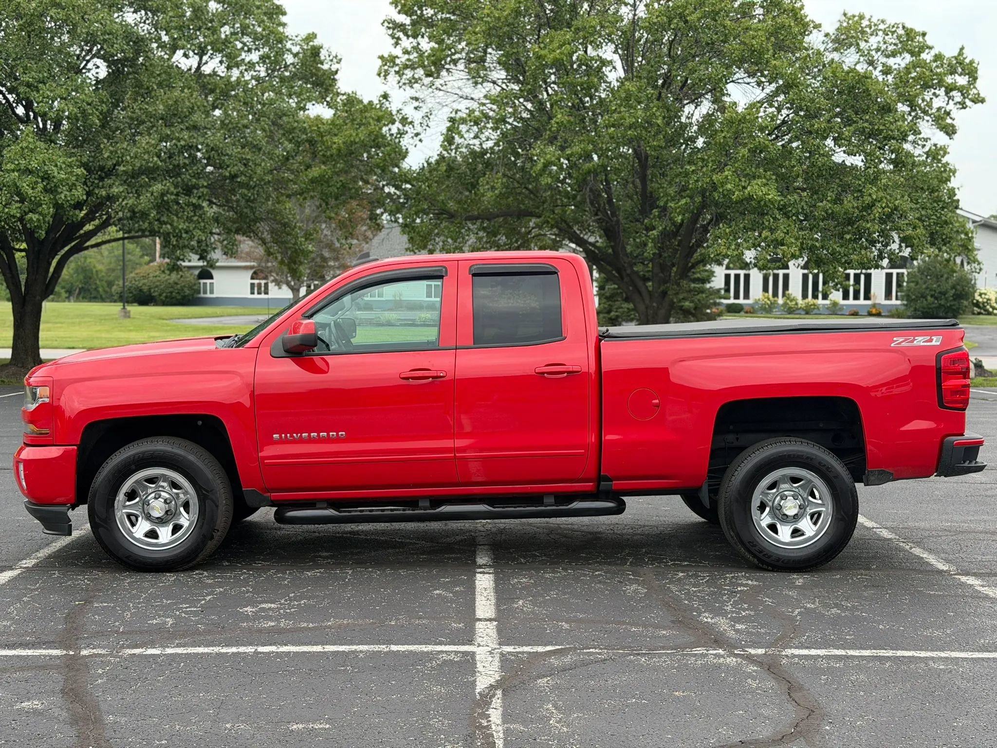 Used 2016 Chevrolet Silverado 1500 LT w/ All Star Edition AWD/4WD image 3