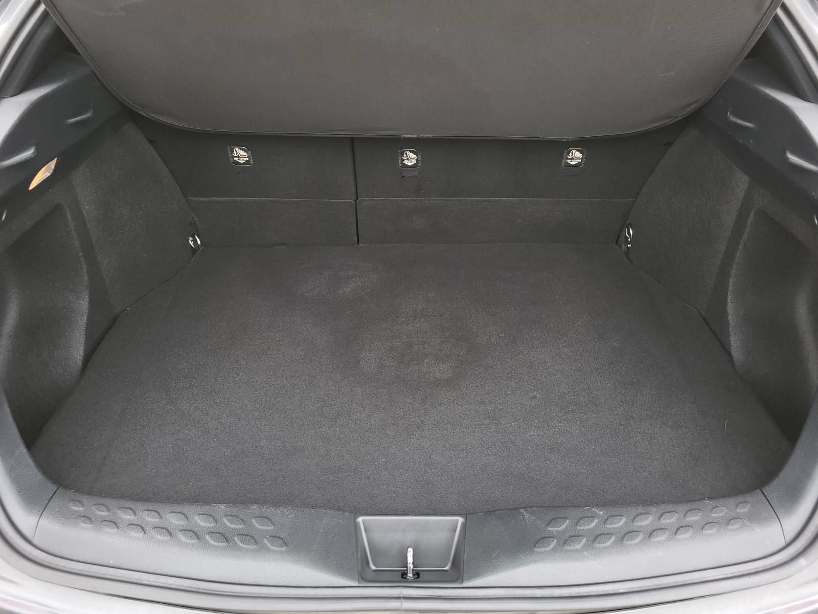 Used 2018 Toyota C-HR XLE FWD image 9