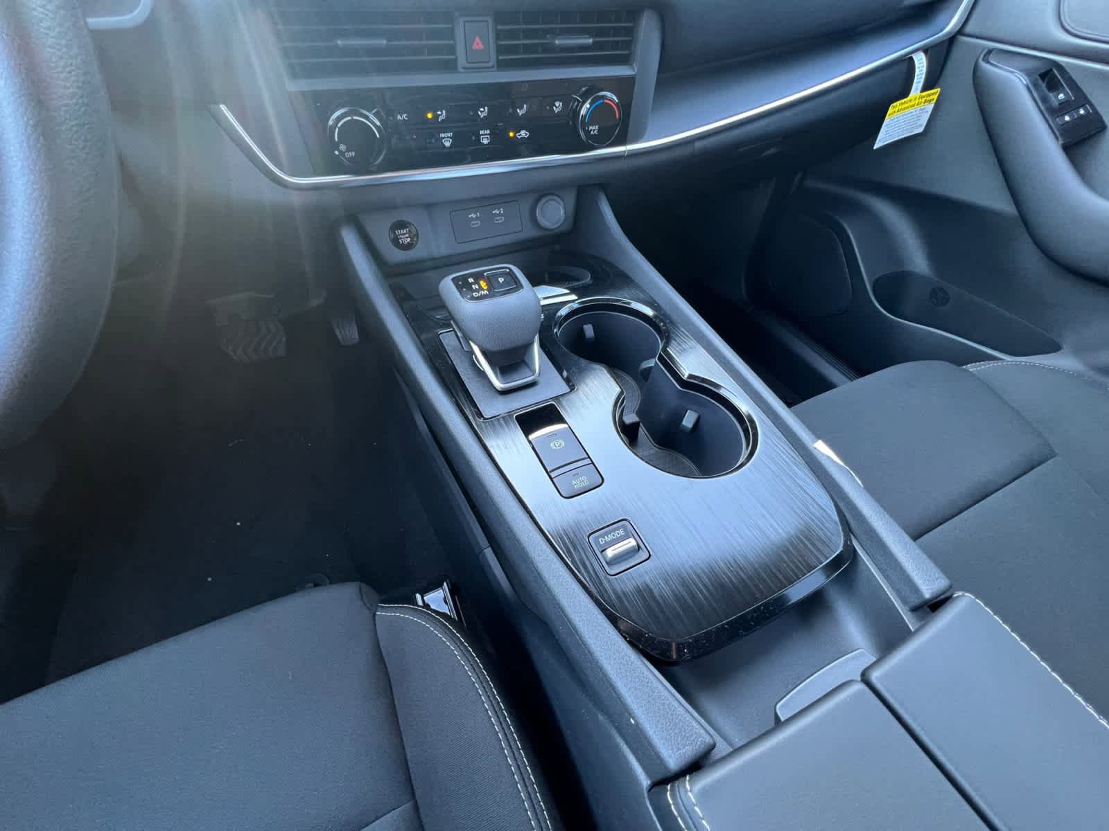 Certified 2025 Nissan Rogue S image 14