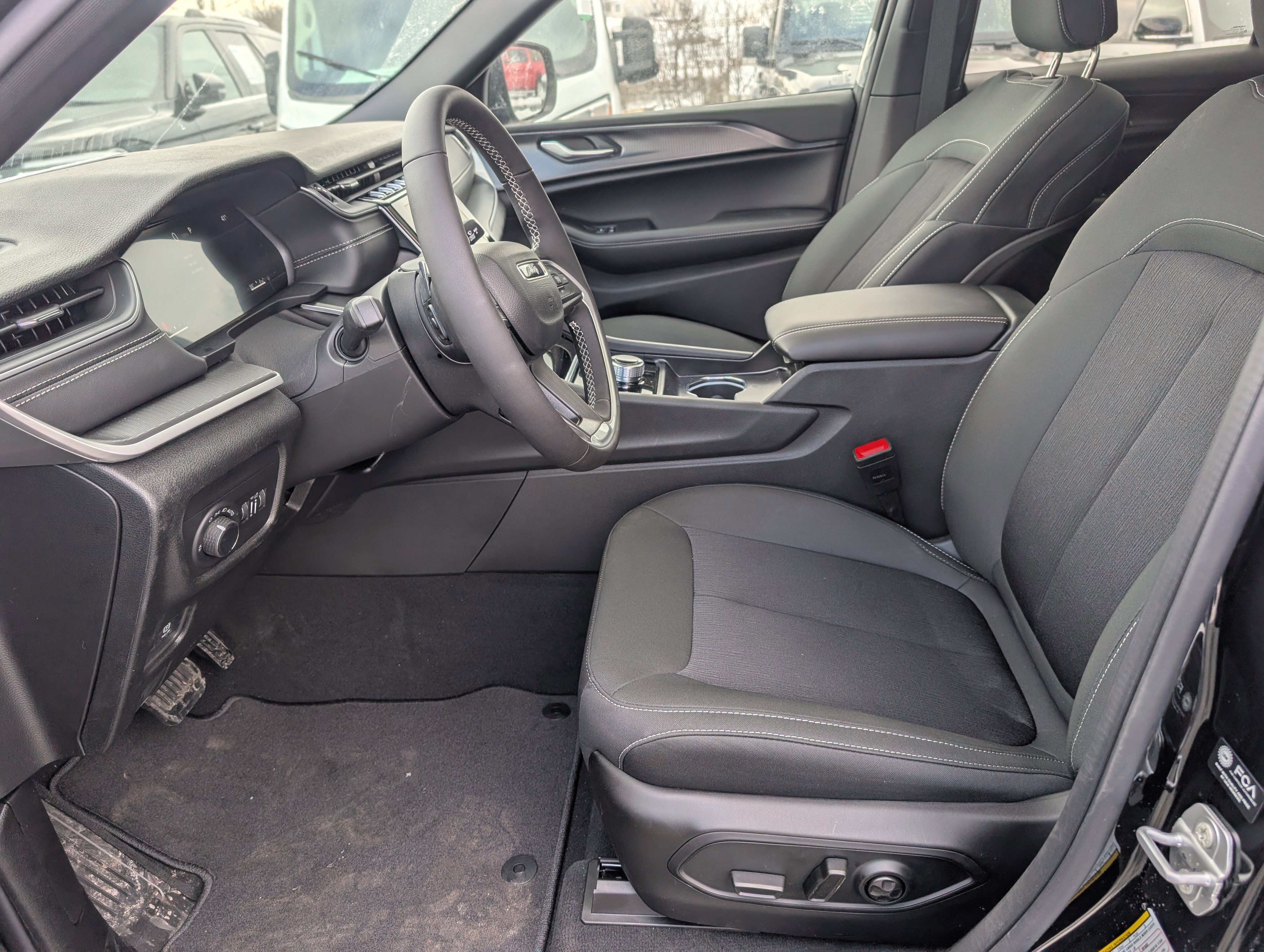 New 2026 Jeep Grand Cherokee Laredo X image 12