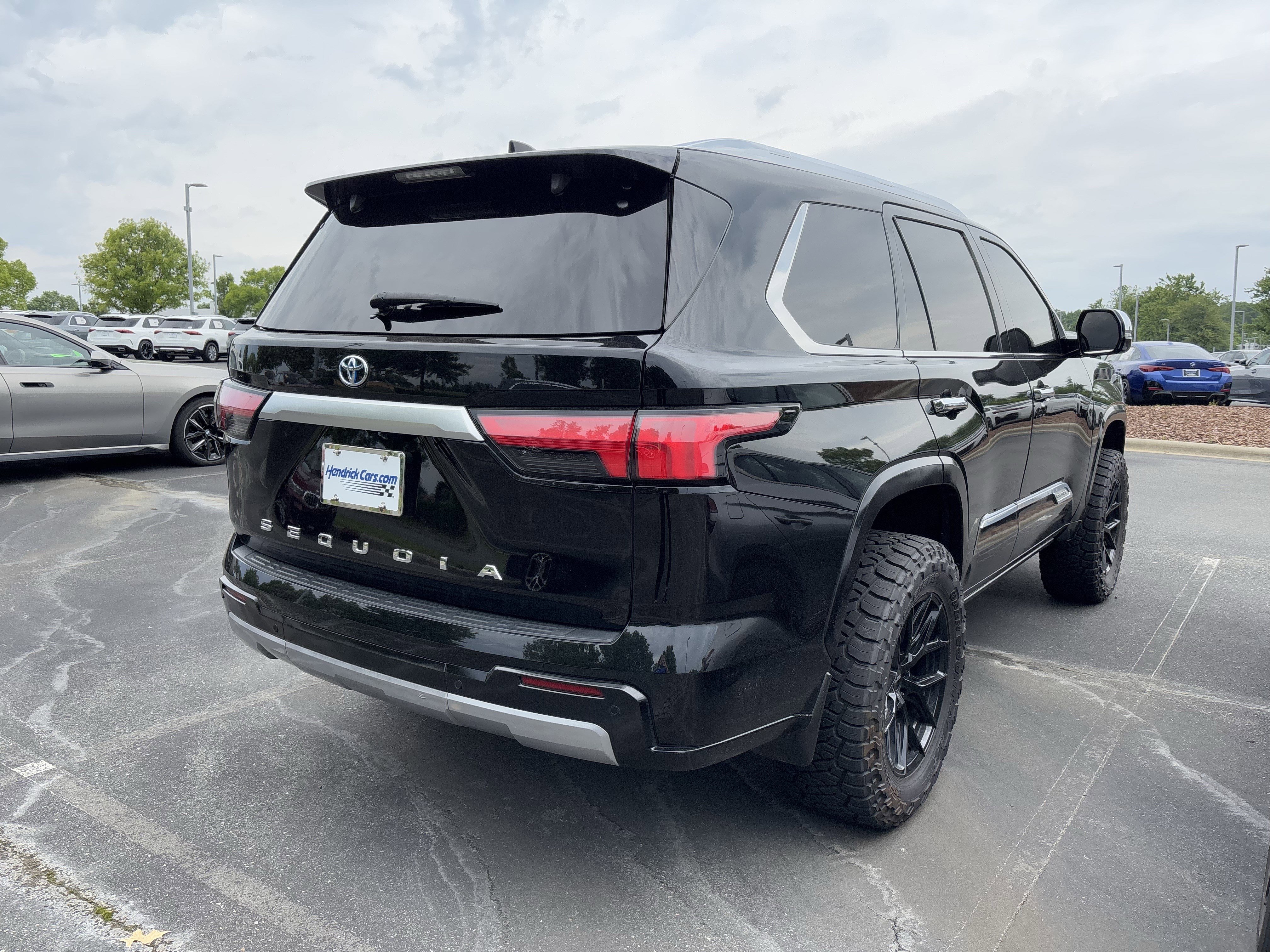 Used 2024 Toyota Sequoia Capstone AWD/4WD image 25