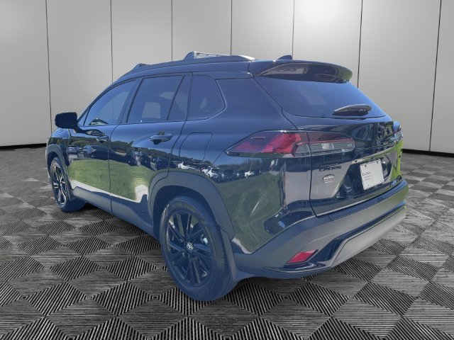 Used 2024 Toyota Corolla Cross AWD Hybrid image 3