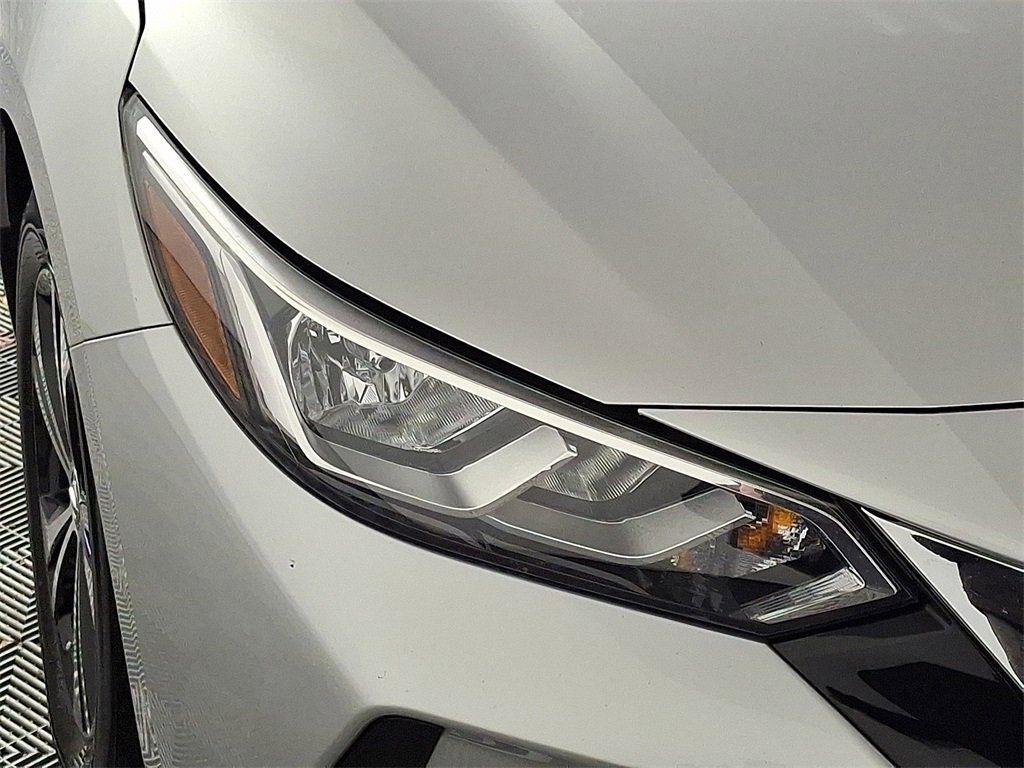 Used 2023 Nissan Sentra SV image 11