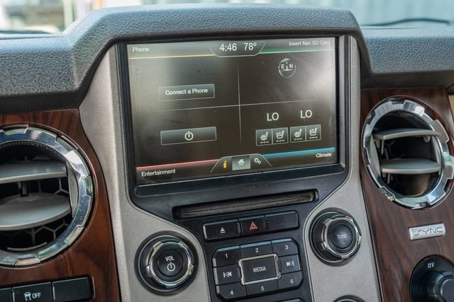 Used 2016 Ford F250 Lariat w/ Lariat Ultimate Package AWD/4WD image 27
