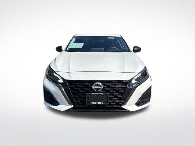 Used 2024 Nissan Altima 2.0 SR image 12