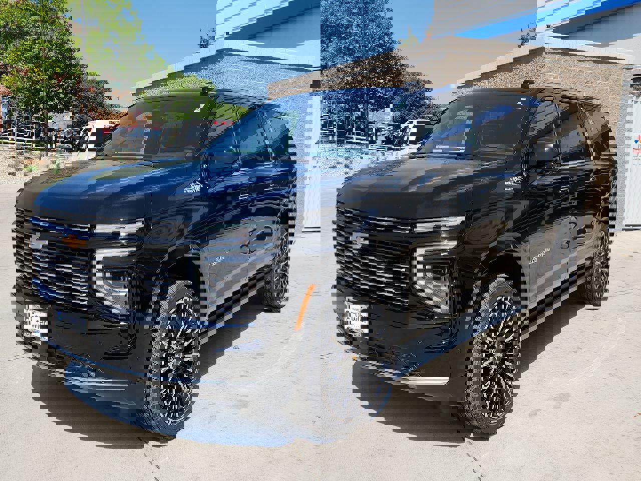 New 2025 Chevrolet Suburban High Country image 39