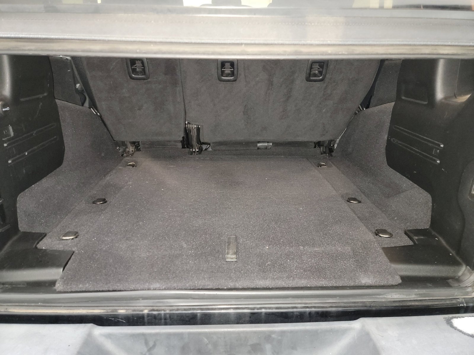 Used 2018 Jeep Wrangler Unlimited Sport image 26