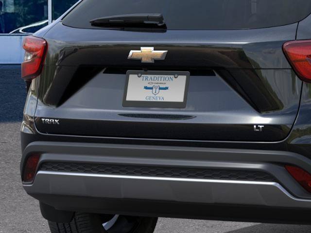 New 2026 Chevrolet Trax LT w/ Sunroof Package FWD image 38