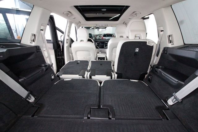 Certified 2024 Volvo XC90 T8 Ultimate w/ Protection Package Premier image 27