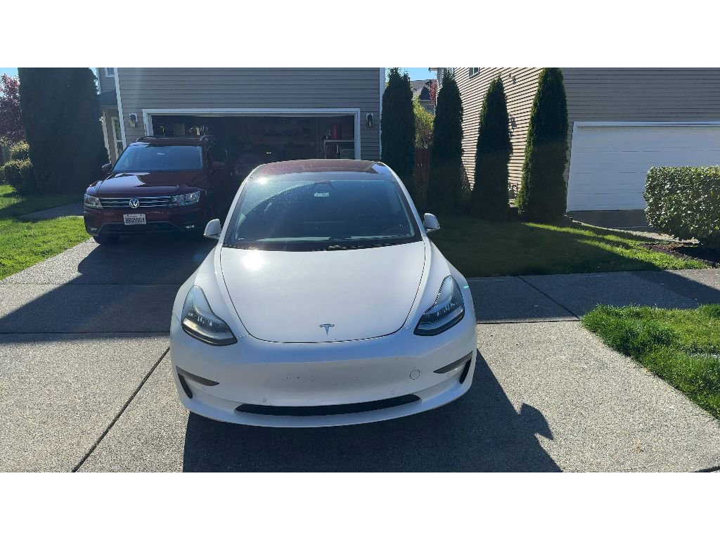 Used 2018 Tesla Model 3 Mid Range RWD image 3
