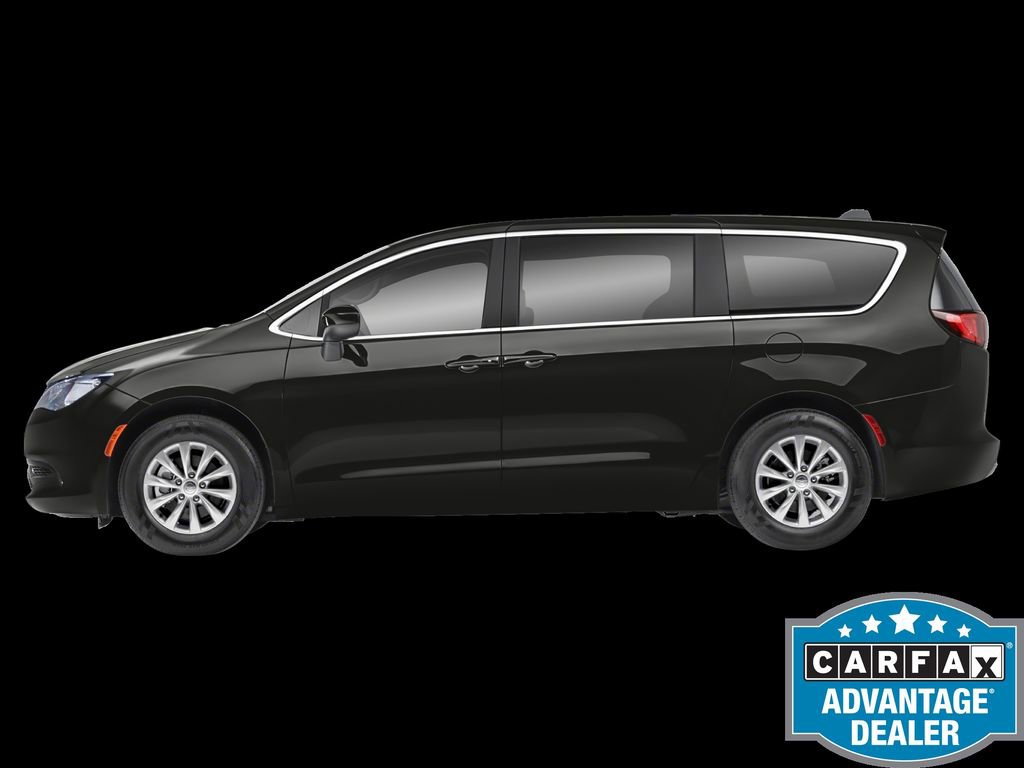 Used 2022 Chrysler Voyager LX image 2